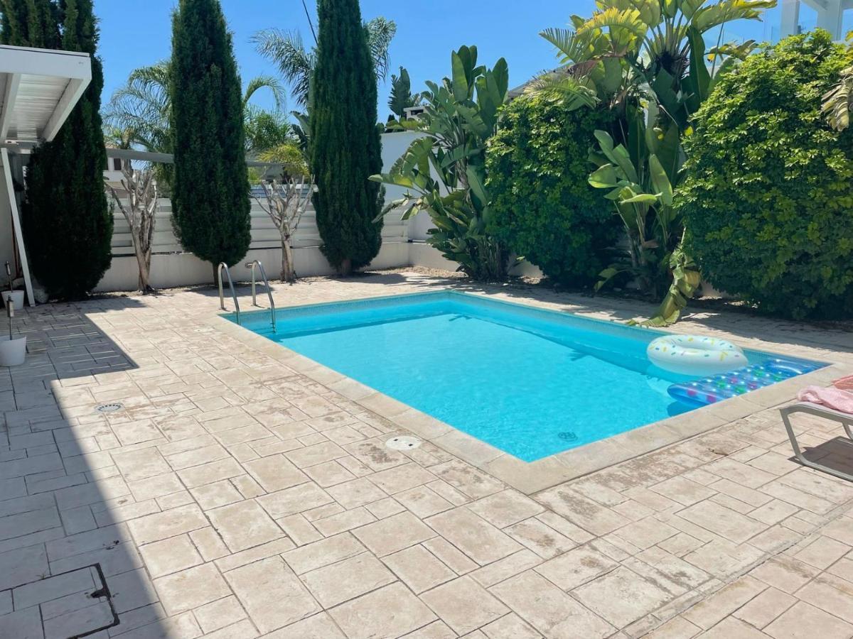 Colonial Villa 32 Perivolia Exterior photo